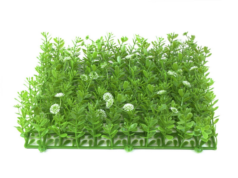 Umělý trávník zelený bílé květy 25x25cm