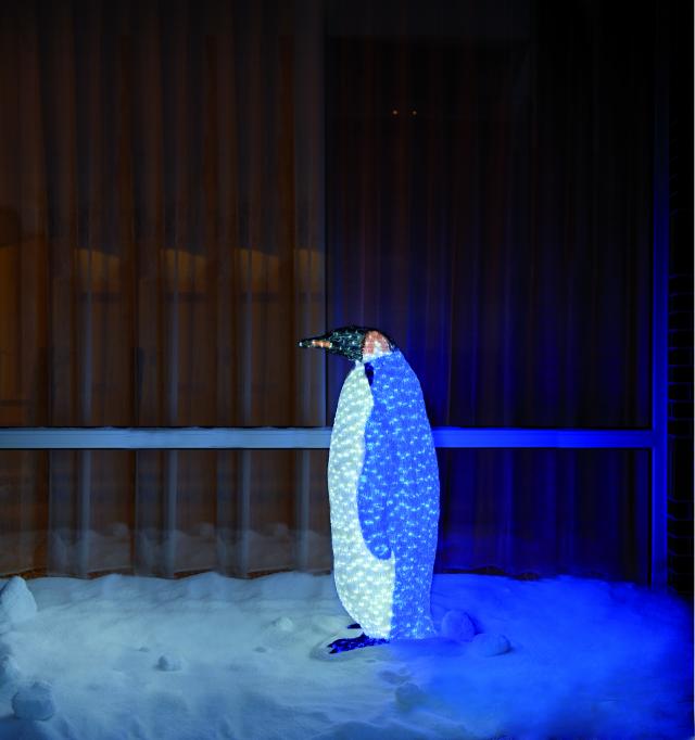 LED tučňák královský, samice (1272 LED diod)